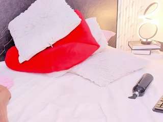 lizziierose's CamSoda show and profile