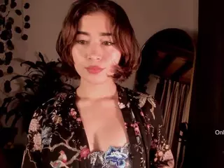 Tulii's Live Sex Cam Show