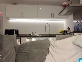 Live webcam model bigboobiebabe on Soda Cams