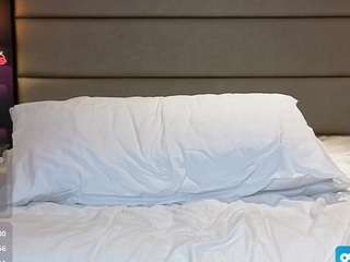 Live webcam model bigboobiebabe on Soda Cams