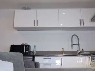 Live webcam model bigboobiebabe on Soda Cams