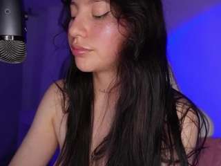 Live webcam model halseey on Soda Cams