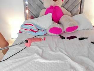 Live webcam model kendalljoy on Soda Cams