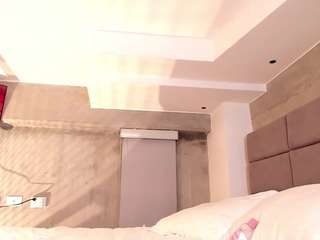 Live webcam model ninagold on Soda Cams