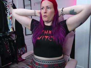 gennyrock's CamSoda show and profile