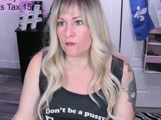 gennyrock Live Webcam on CamSoda