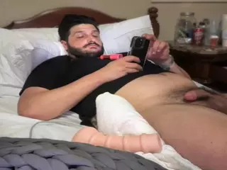 AllYourzDaddy's Live Sex Cam Show