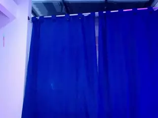 danybrunette's Live Sex Cam Show