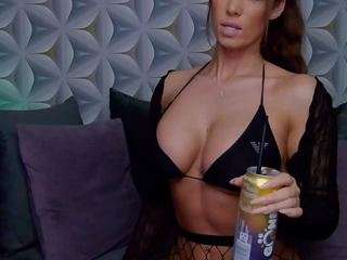 mina-babe Live Webcam on CamSoda