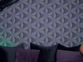 mina-babe Live Webcam on CamSoda