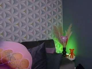 mina-babe Live Webcam on CamSoda