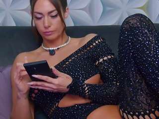 mina-babe Live Webcam on CamSoda