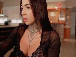 iamanna Live Webcam on CamSoda