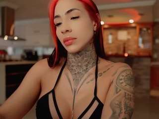 iamanna Live Webcam on CamSoda