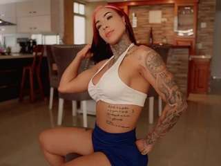 iamanna Live Webcam on CamSoda