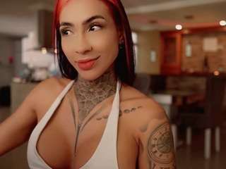 iamanna Live Webcam on CamSoda