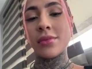 iamanna Live Webcam on CamSoda