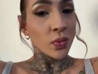 iamanna Live Webcam on CamSoda