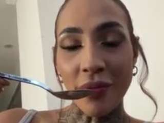 iamanna Live Webcam on CamSoda