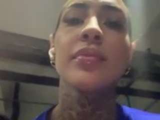 iamanna Live Webcam on CamSoda