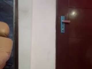 iamanna's CamSoda show and profile