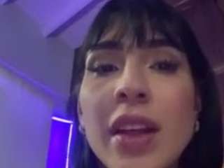 iamanna Live Webcam on CamSoda