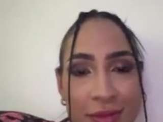 iamanna Live Webcam on CamSoda