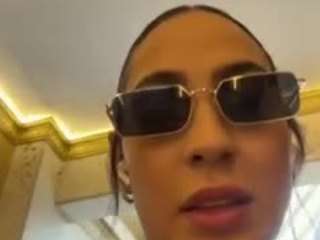 iamanna's CamSoda show and profile