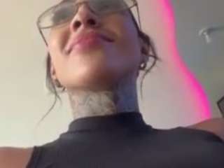 iamanna Live Webcam on CamSoda