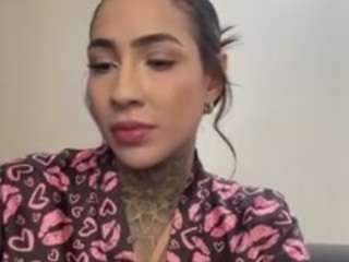 iamanna Live Webcam on CamSoda