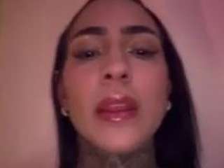 Live webcam model iamanna on Soda Cams