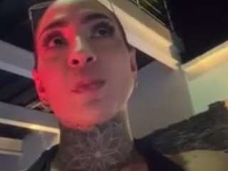 iamanna's CamSoda show and profile