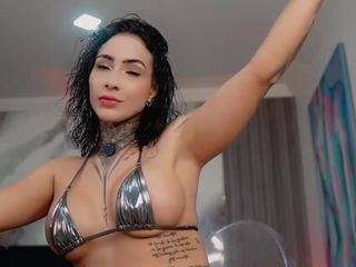 iamanna Live Webcam on CamSoda