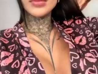 iamanna Live Webcam on CamSoda