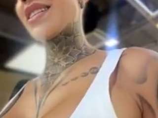 iamanna Live Webcam on CamSoda