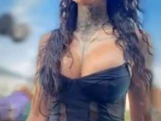 iamanna Live Webcam on CamSoda