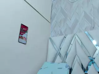 Camila Blonde's Live Sex Cam Show