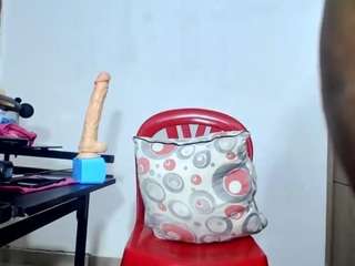  lizbigtits chat room