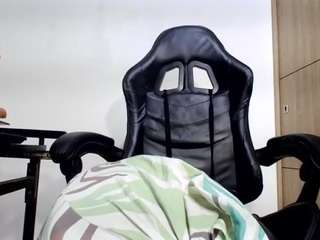 lizbigtits