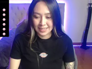 karlaflower's Live Sex Cam Show