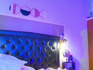 zhanel-69 Live Webcam on CamSoda