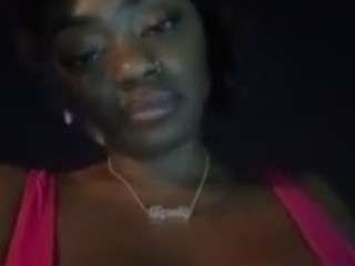 pyteee's CamSoda show and profile