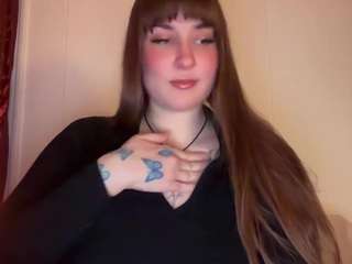 bluethevirgo's CamSoda show and profile