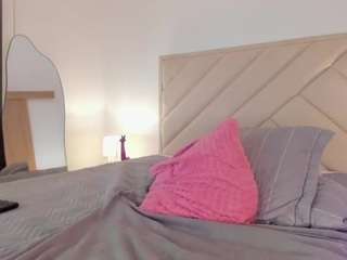sofia-jones