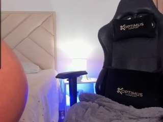 sofia-jones
