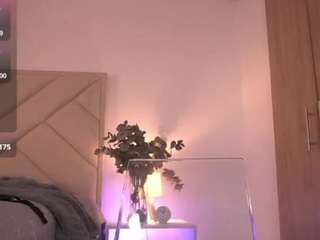 sofia-jones