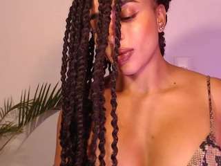 le modèle destinnemills est en webcam porno dans un show sur le site camsoda, il possède les tags suivants: amateur,feet,toys,milf,middle aged,mature,lovense,hazel eyes,anal toys,fetish,facial piercings,ebony,drinking,domination,doggy style,cum in pussy,brown hair,blowjob,big-tits,black