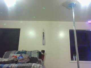 Live Sex Chat with antonettekiki (@antonettekiki)