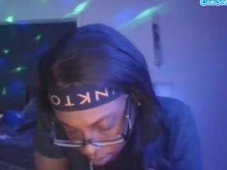 antonettekiki's CamSoda show and profile