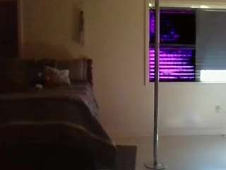 antonettekiki's CamSoda show and profile